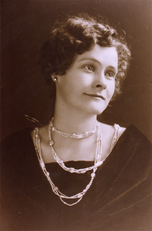 Essie Hall